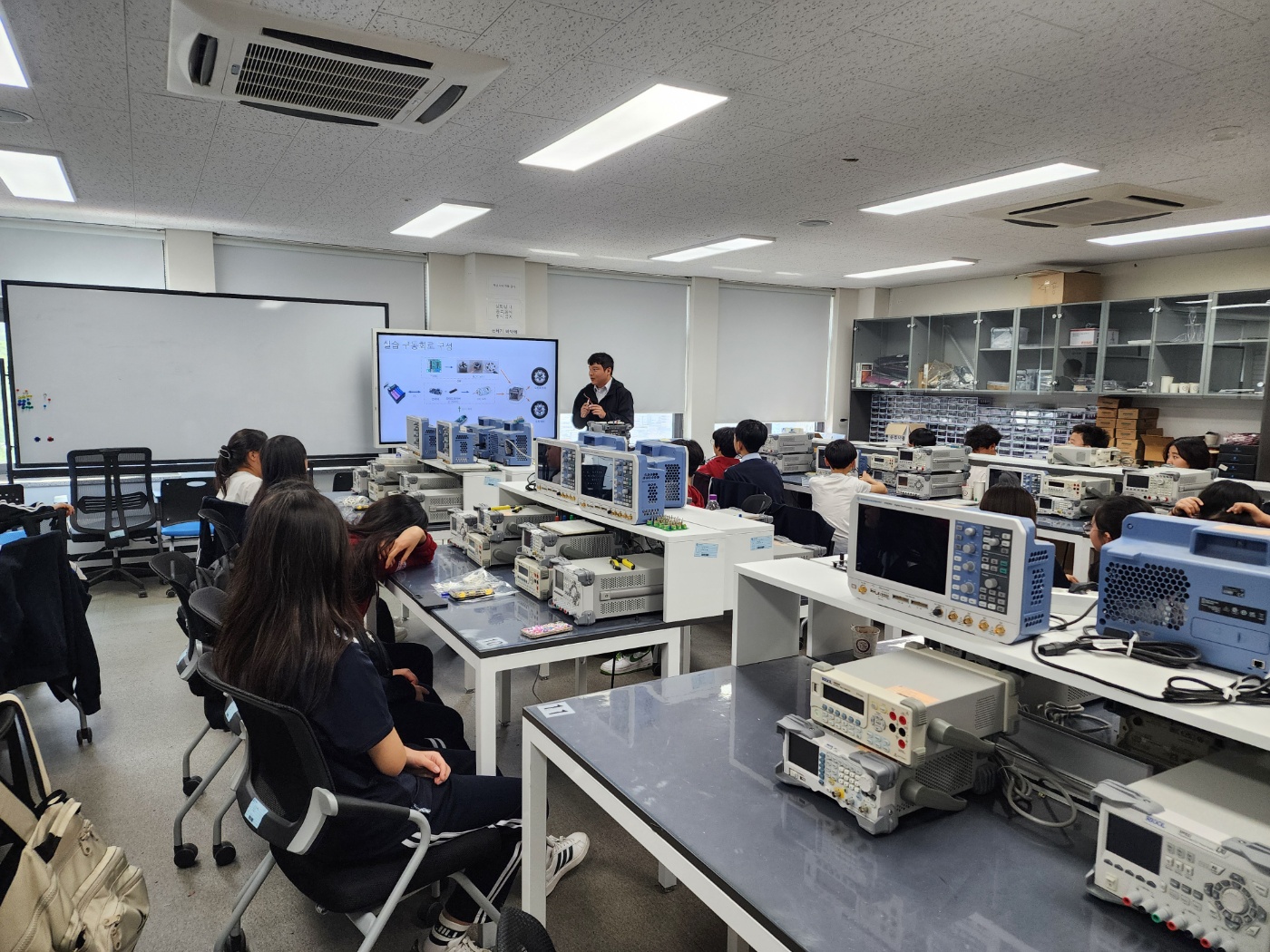 두루중학교 학과진로체험 프로그램 - 청주대학교 학과 진로체험 후기 image